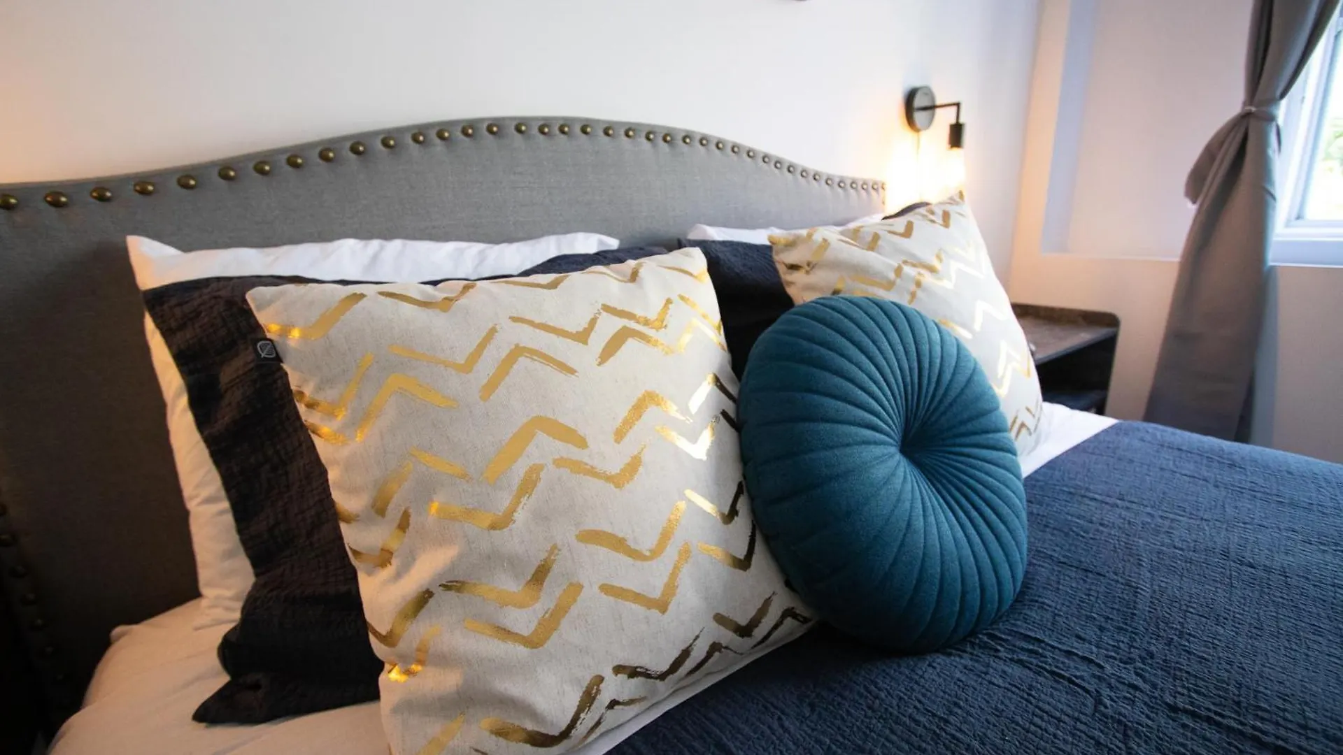 شقة Blue&Gold - Selfcheckin - Plateau - St-Laurent مونتريال كندا